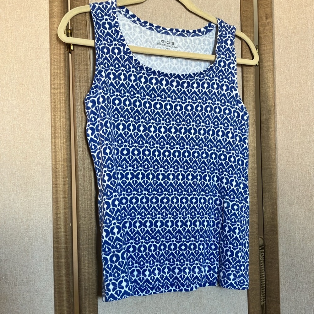 FINAL MARKDOWN Chico's Blue Patterned Top 1 medium